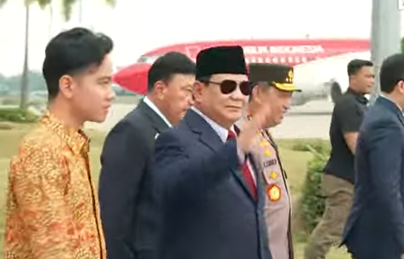 Prabowo Berikan Arahan Tegas ke Kabinet: Jaga Profesionalisme Selama Kunjungan Kenegaraan